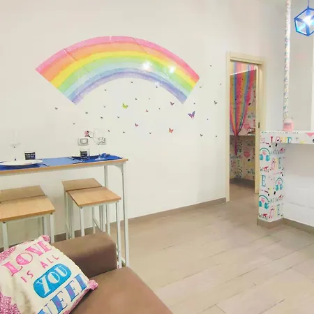 Arcobaleno A Tra Metro E Mare 아파트