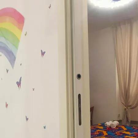 아파트 Arcobaleno A Tra Metro E Mare